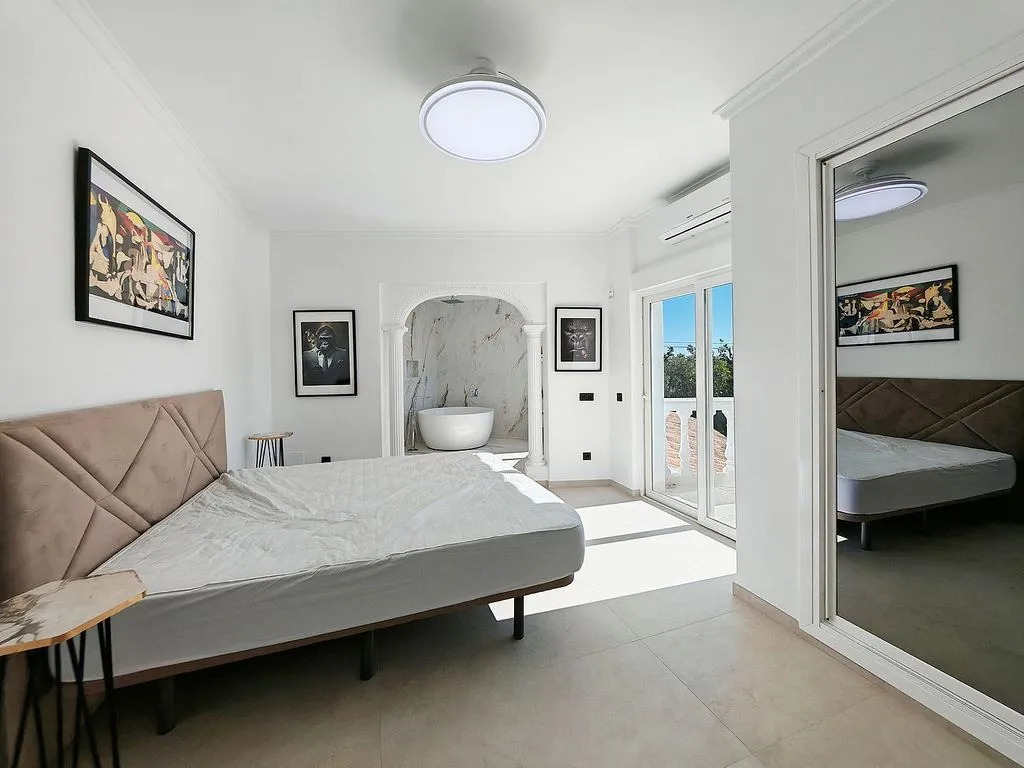 Chambres - 9-Bedroom Chalet with Pool in La Capellania