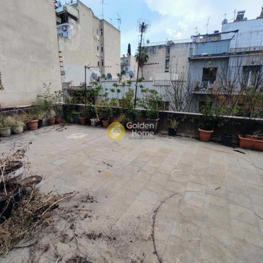 Terrace - Apartment Building with Courtyard in Patissia