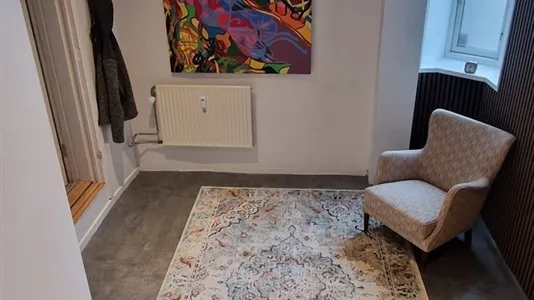 Living Room - Clinic with Corner Entrance in Valby