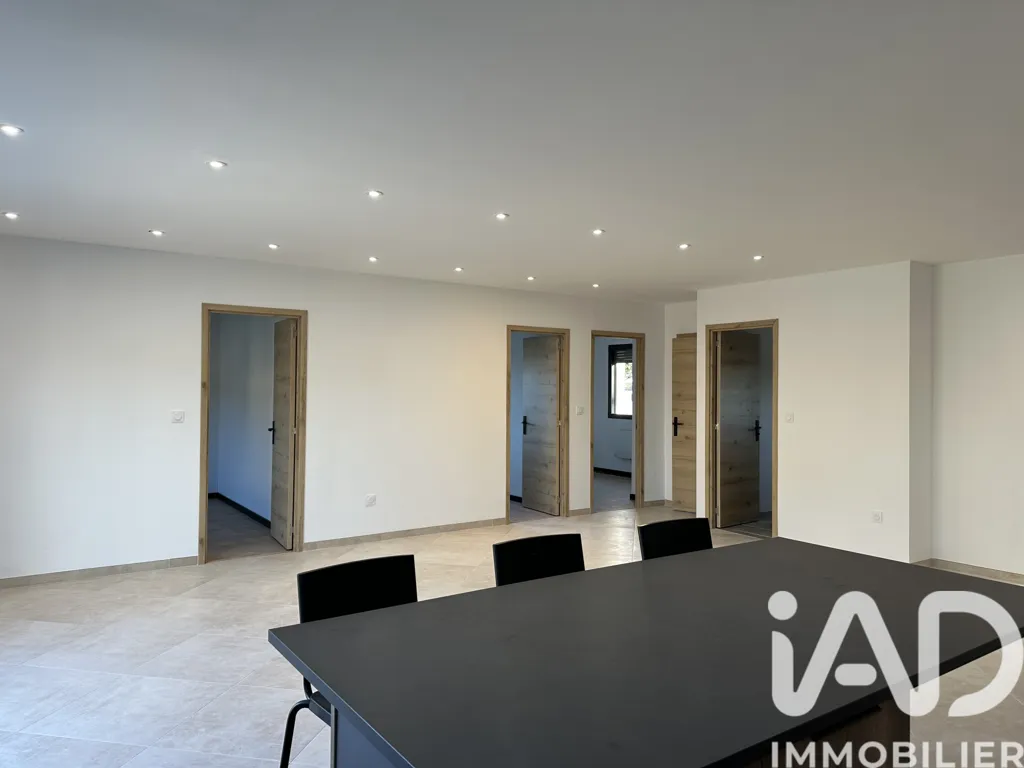 Salle à manger - Maison Récente avec Jardin à Dole