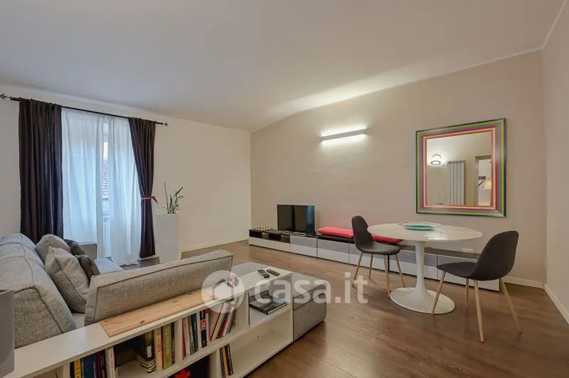 Elutuba - Modernised Apartment in Sarzana's Historic Centre