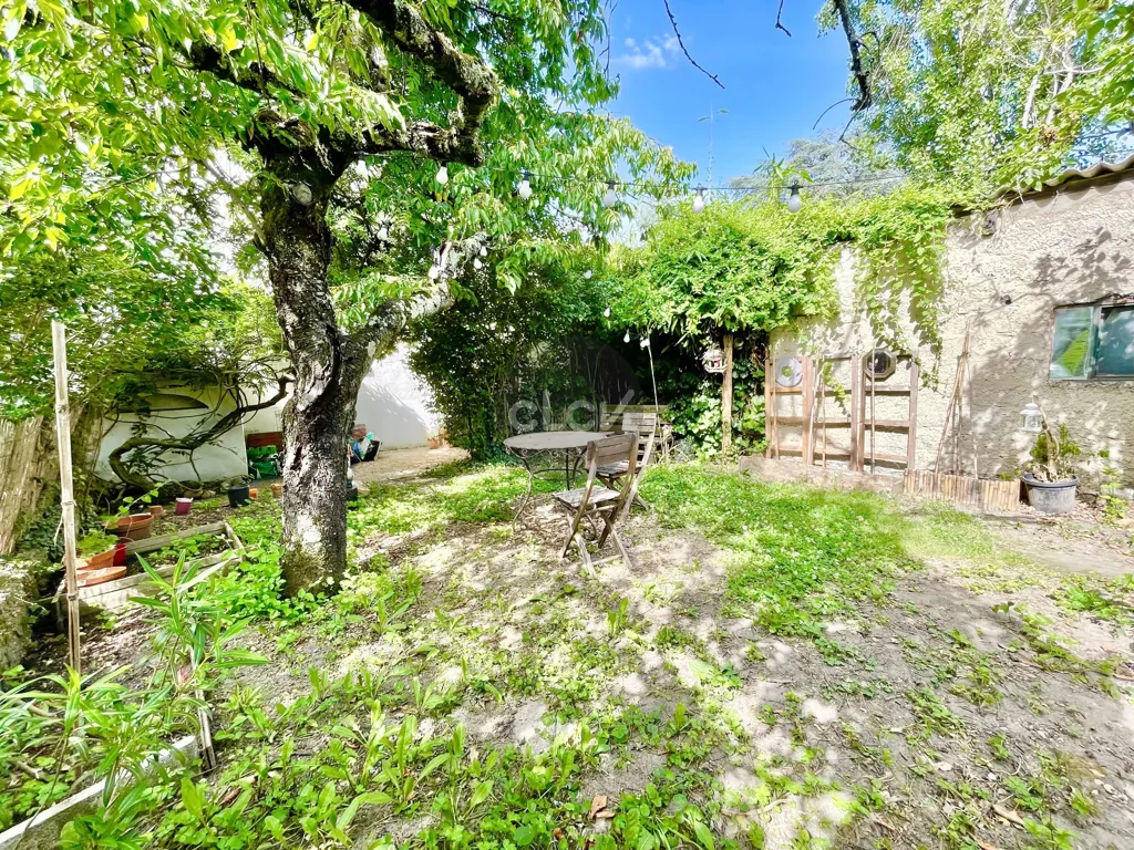 Garden - T3 Garden Level Flat with Private Garden in Lyon