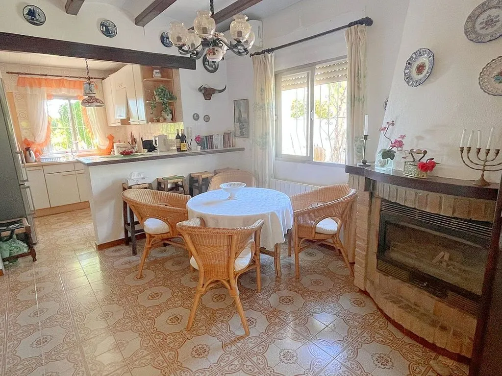 Sala da pranzo - Chalet with Pool and Terrace in Els Poblets