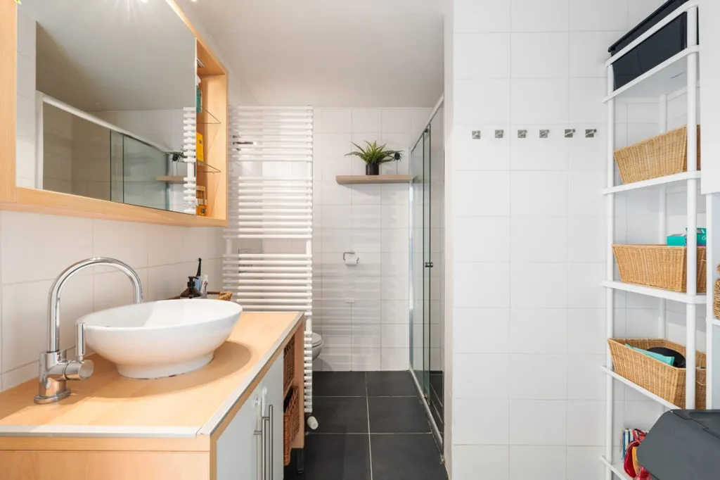 Vannitoad - Terraced House with Rooftop Terrace in Lebbeke