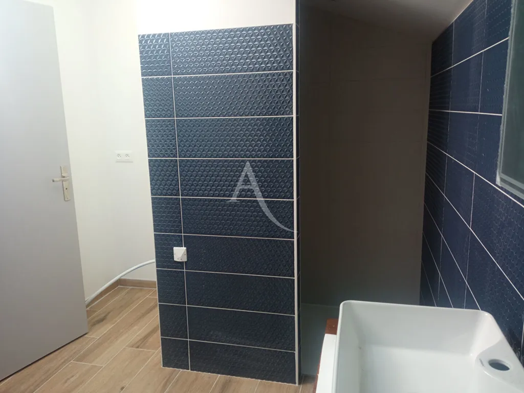 Bagni - New Townhouse with Patio in Challans