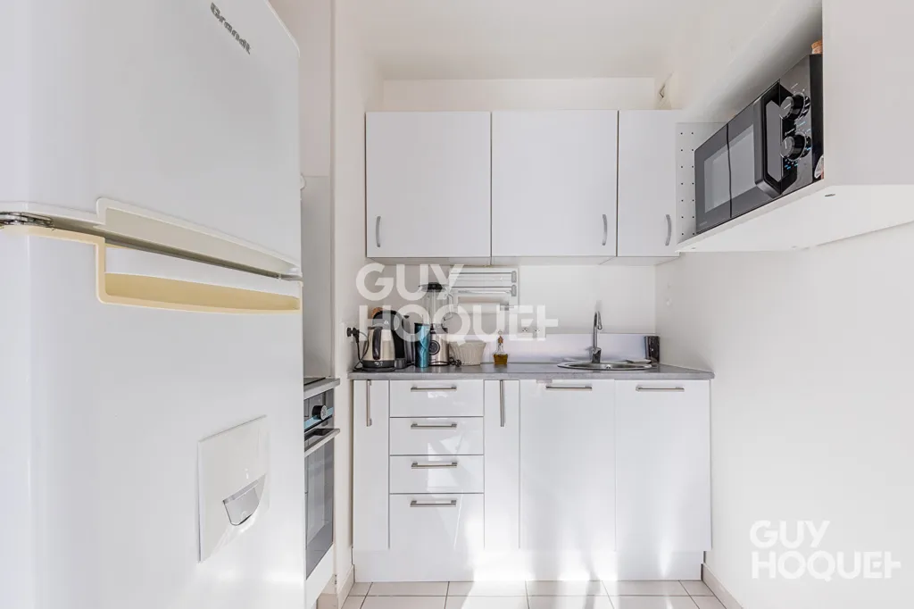 Cucina - Modern Flat with Balcony in Juvisy-sur-Orge