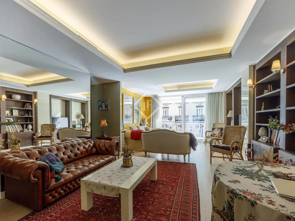 Living Room - Refurbished Apartment with Terrace in Valencia