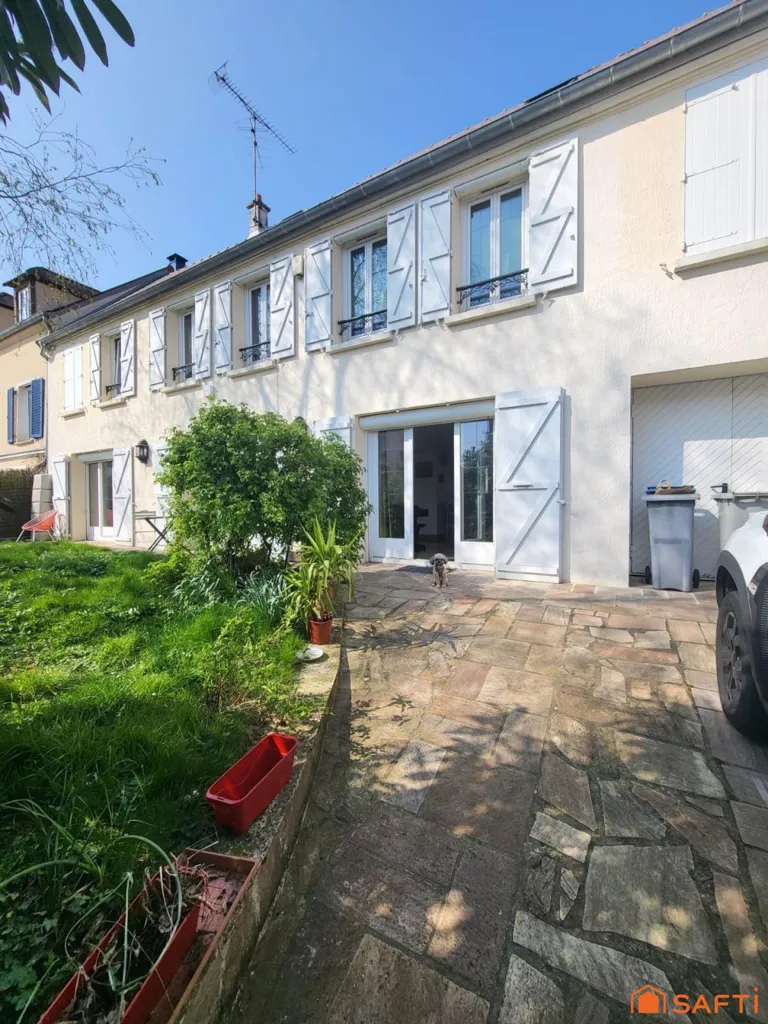 Välivaade - Characterful House with Pool in Town Centre