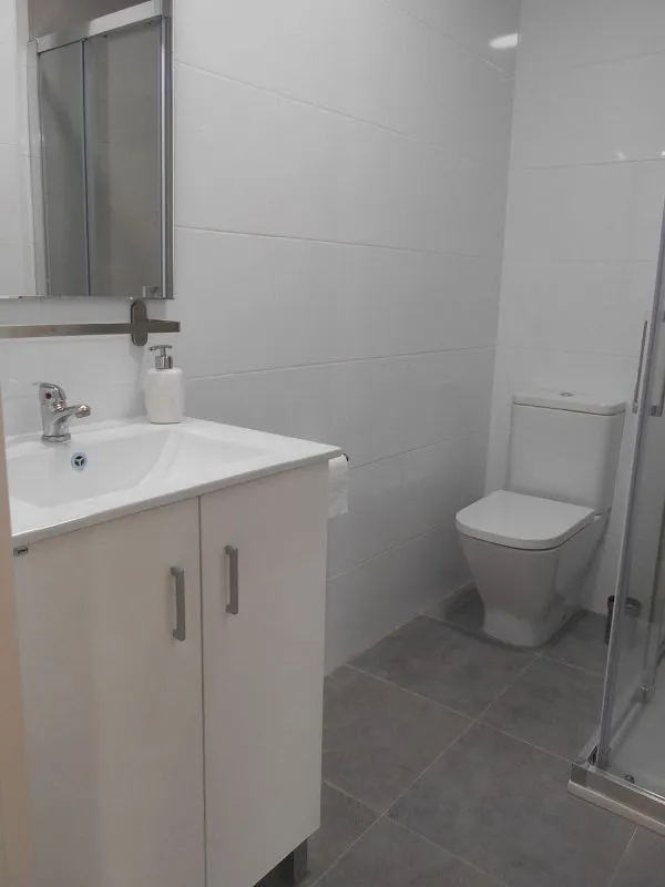Bagni - Furnished Flat with Terrace in Blasco Ibáñez