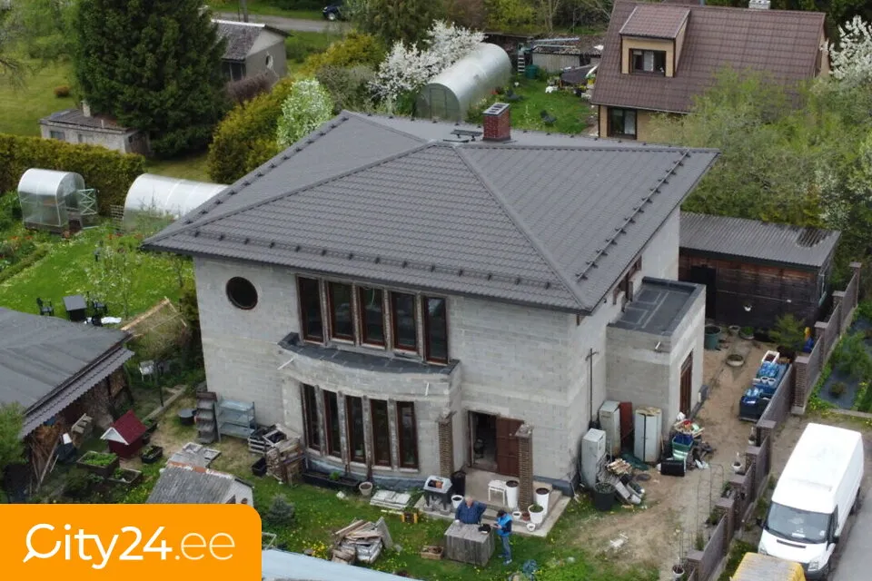 Vista aerea - Semi-Constructed House with Strong Construction in Quiet Area