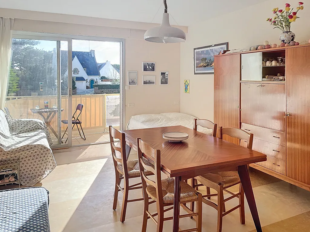 Söögituba - Bright 1-Bedroom Apartment with Balcony in Quiberon