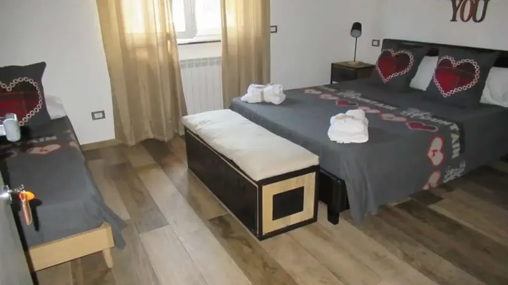 Magamistoad - Newly Built Villa with Central Location in Rende