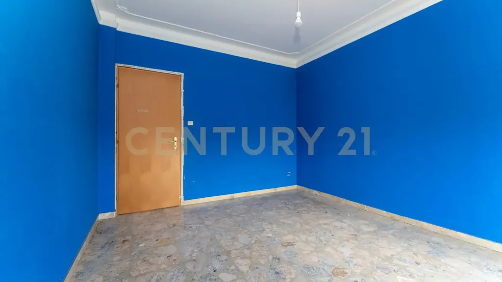6-room apartment in IT
