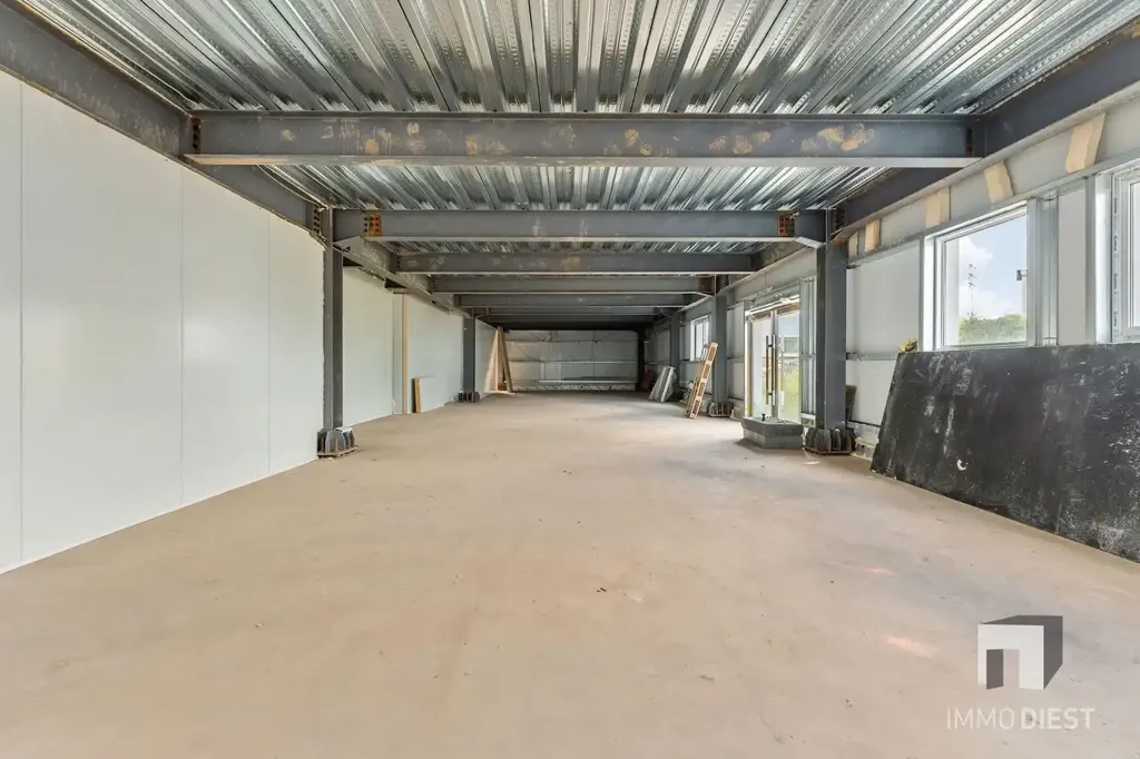 Pièces - Nouveau Bureaux en KMO à Diest