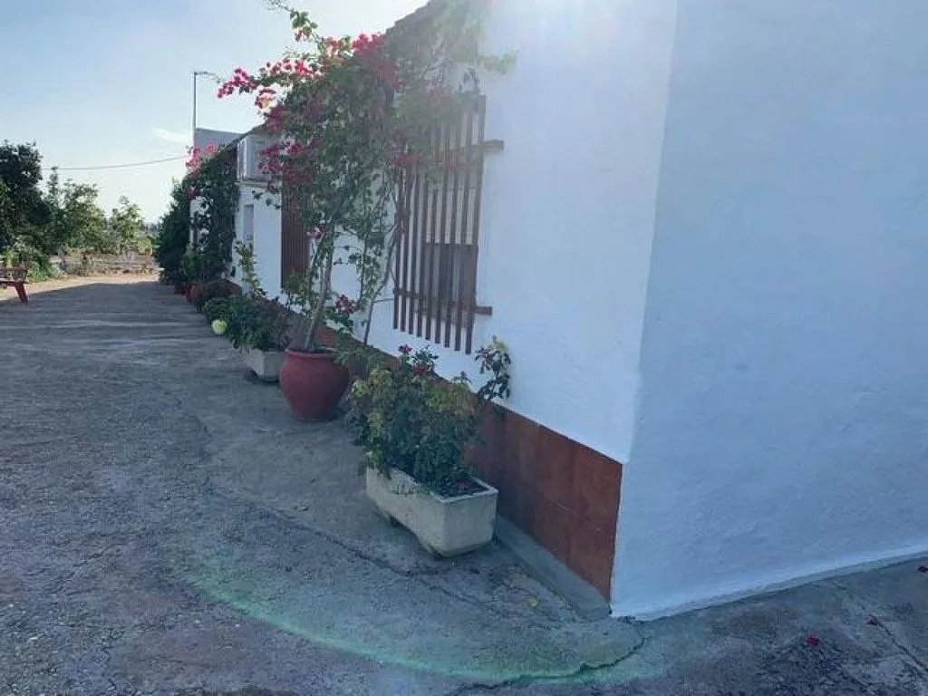 Välivaade - Rural House with Large Plot in El Higuerón