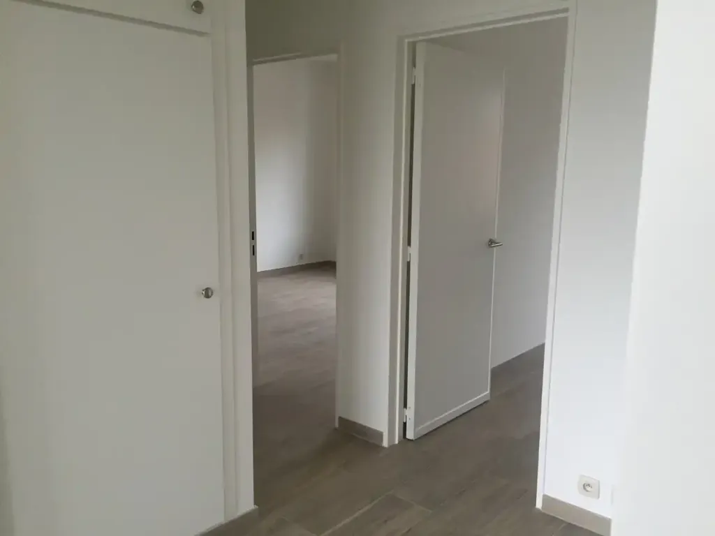 hallway_entrance