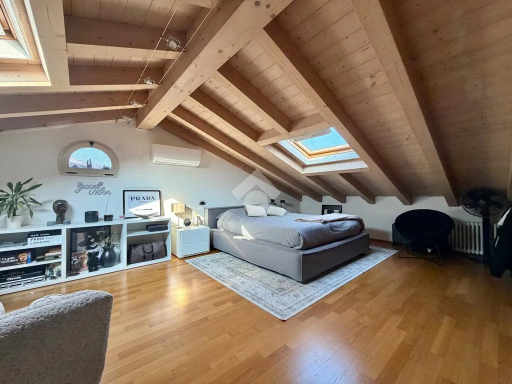 Toad - Loft with Terrace in Sona