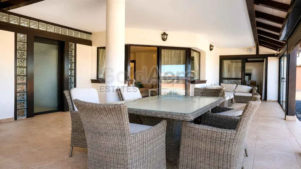 Terrass - Two-Bedroom Apartment with Pool in Corralejo