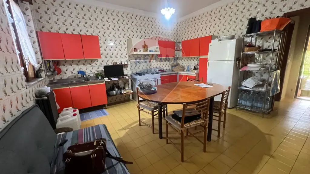 7-room house in IT