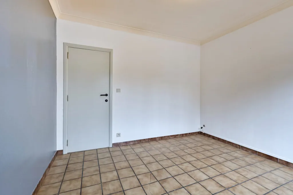 other_room