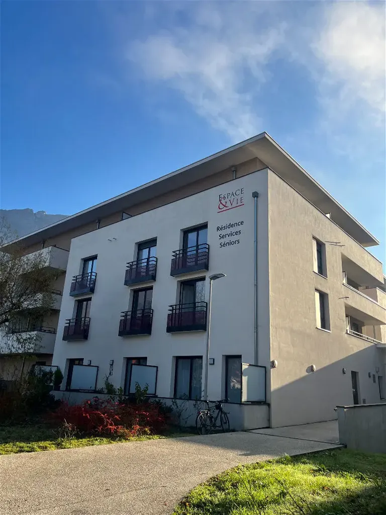 Välivaade - 1-Bed Apartment with Balcony in Saint-Égrève