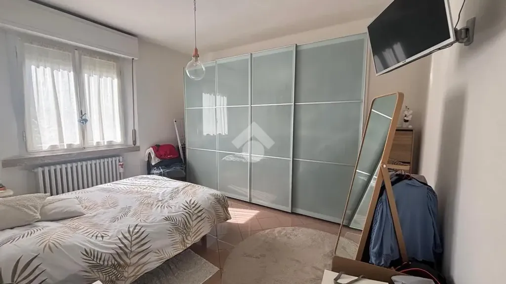 Chambres - 2-Bedroom Apartment with Balcony in Forlì