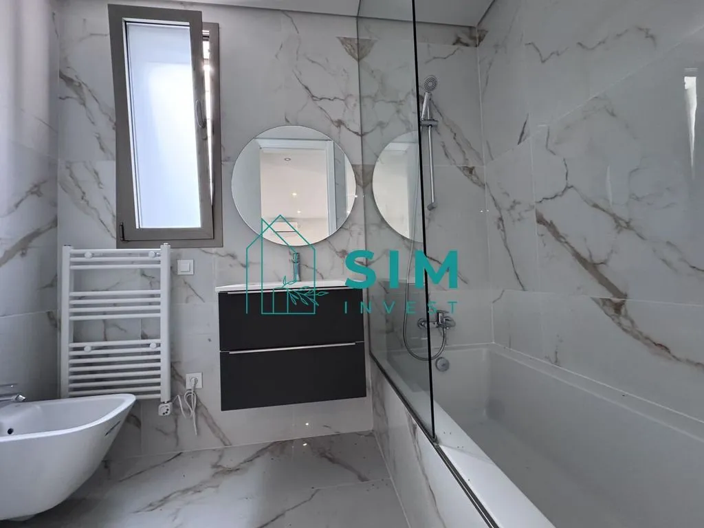Salles de bain - Modern 2-Bed Apartment with Patio in Tavira