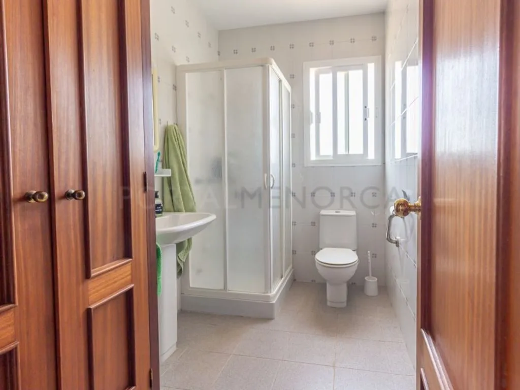 Bathrooms - Luxury Farmhouse with Pool near Mahon