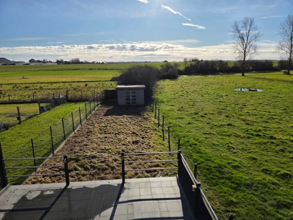 Aed - Move-in Ready Home with Garden and Terrace