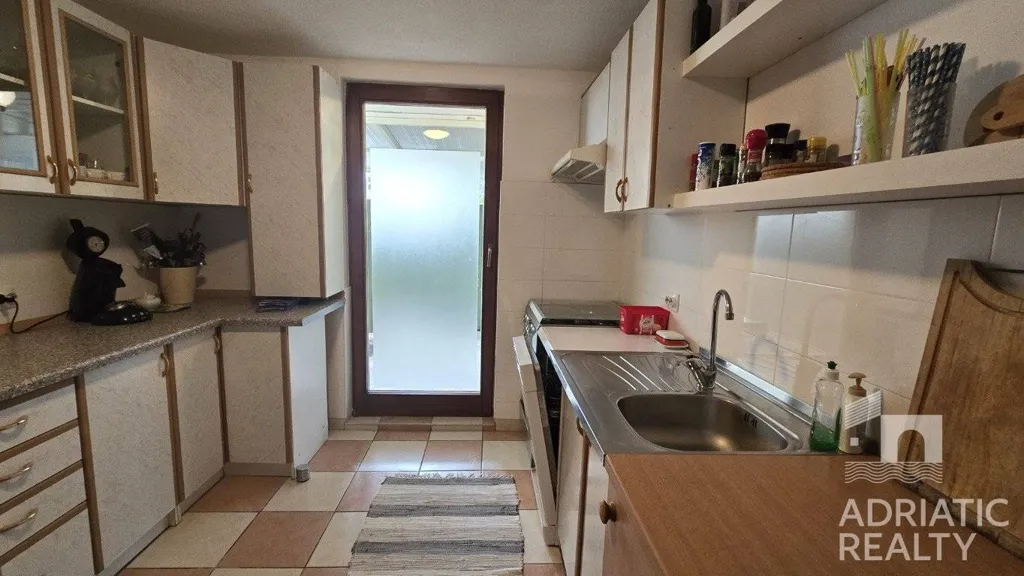 Köök - Two-Bedroom Apartment with Terrace in Vodice
