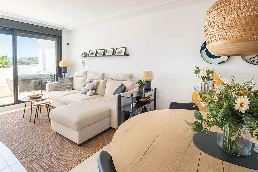 Elutuba - Penthouse with Sea View in Estepona