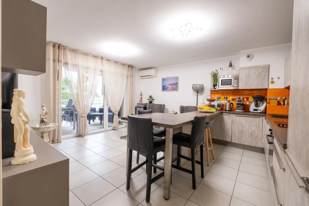 Cuisine - Appartement Luxe avec Terrasse à La Ciotat