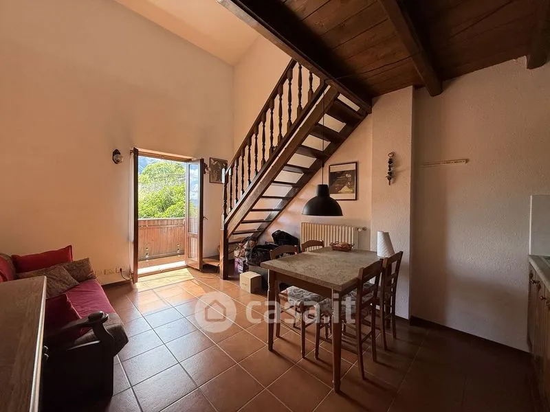 Salle à manger - Villa with Lake View in Dongo