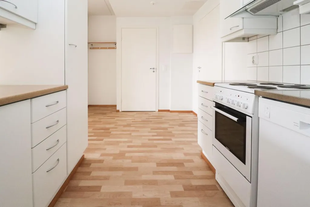 Köök - Bright Apartment with Balcony in Jyväskylä