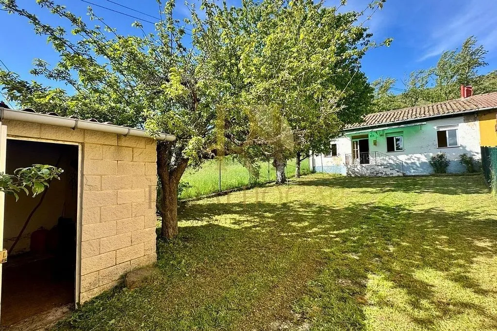 Garden - Chalet with Garden in Matallana de Torío