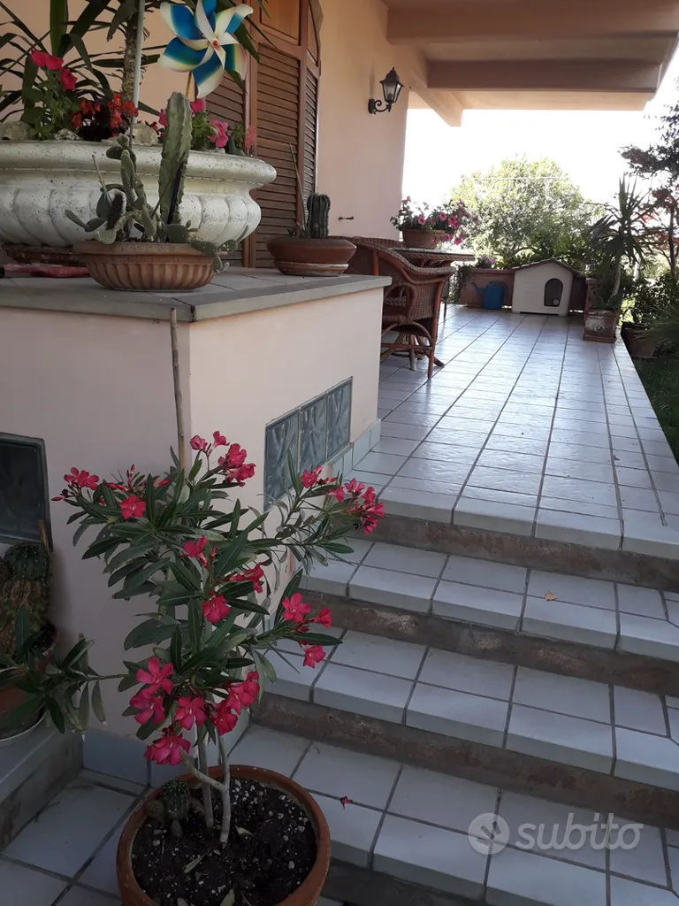 Terrass - Furnished Apartment with Garden in Private House