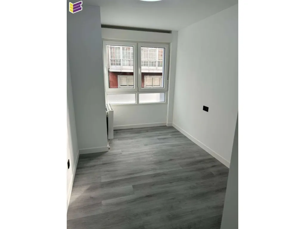 Pièces - Apartment with Terrace and Garage in Teis
