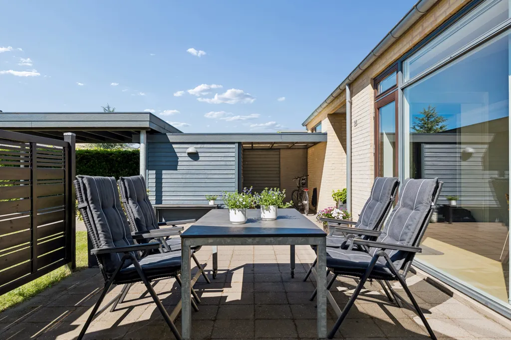 Terrasse - End Terrace House with Loft in Sunds