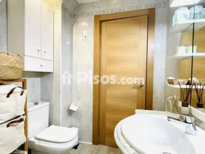 Bagni - Modern Flat with Balcony in Alicante Centre