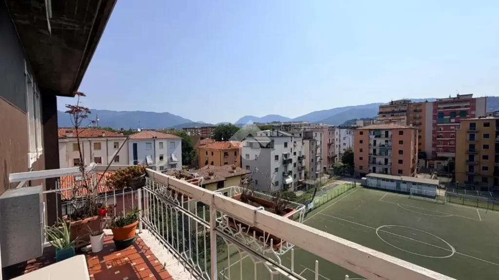 Balcone - Trilocale with Balcony in Brescia