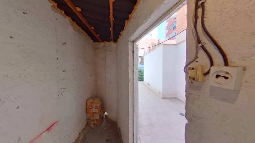 Aed - Flat with Garden Access in Badalona