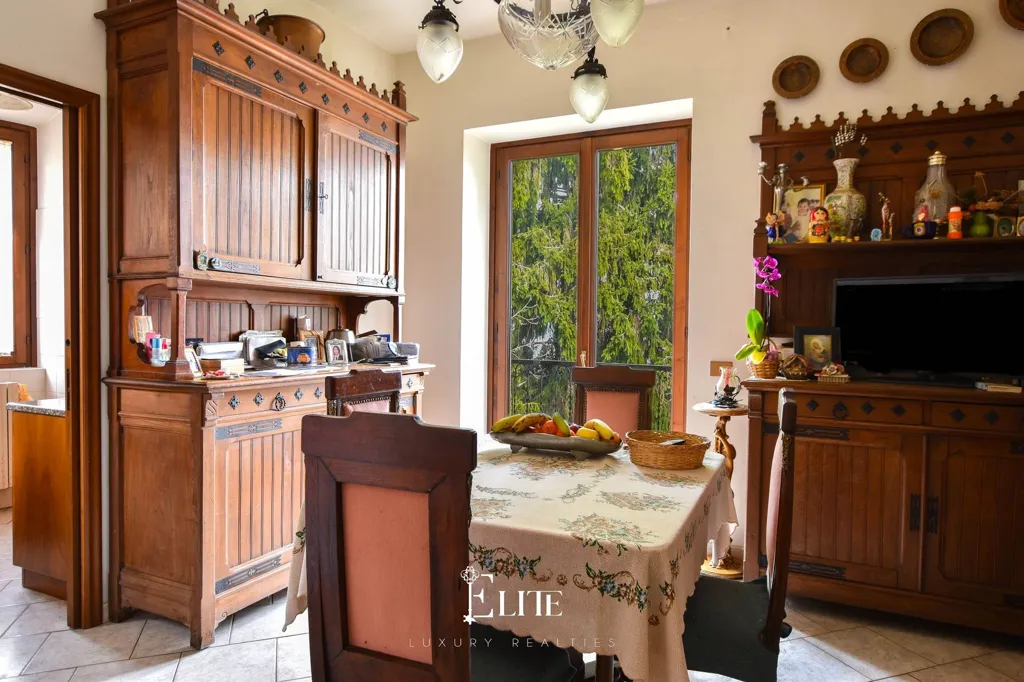 Söögituba - Historic Villa with Lake Views, Stresa