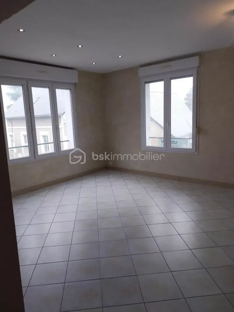 Pièces - Appartement Lumineux avec Garage près de la Gare de Vendôme