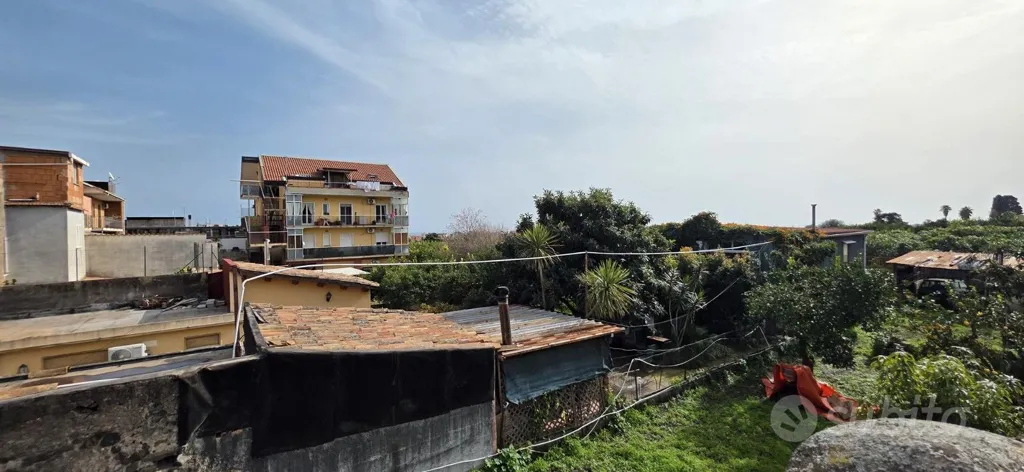 Terrasse - Two-Storey House with Garden in Fiumefreddo