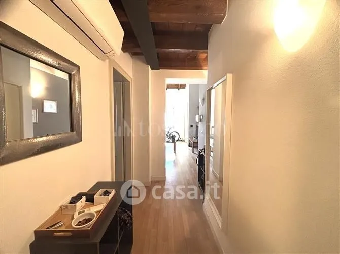 Entrée - Rearranged Triplex with Parking in Corso Cavour, Verona