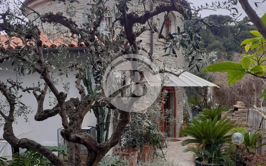 Aed - Villa with Panoramic Sea View in Mortola