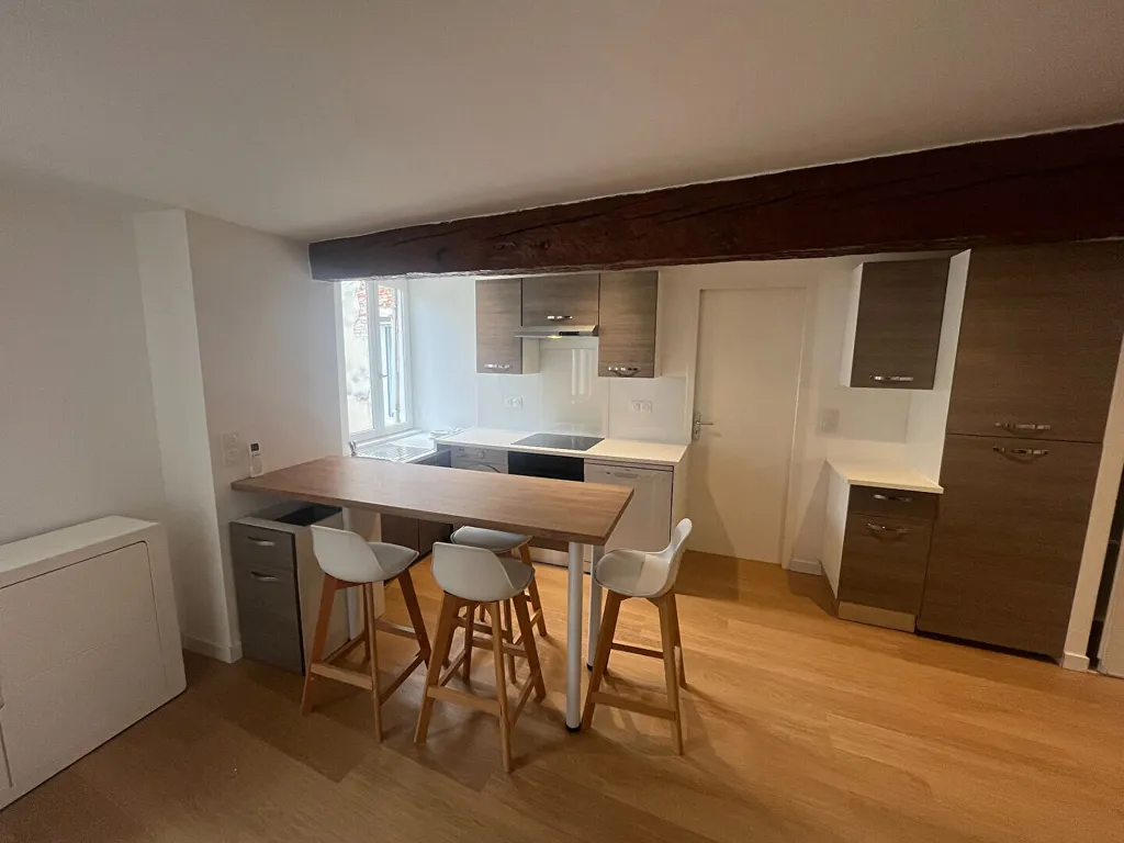 Kitchen - Refurbished 3-Bedroom Flat in Esquirol/Capitole
