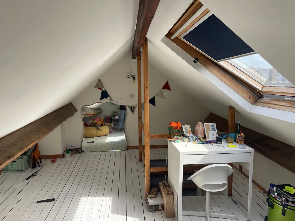 Toad - Charming Duplex Apartment in Saint-Gilles