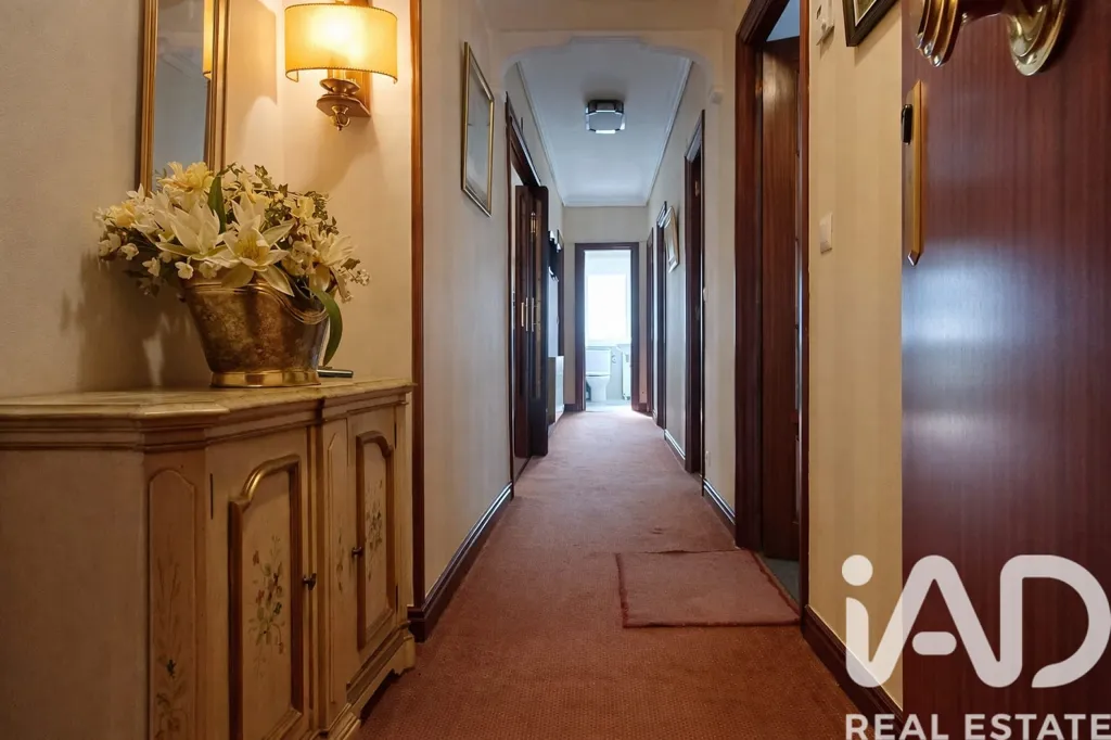 Esik - Apartment with Balcony in Castro
