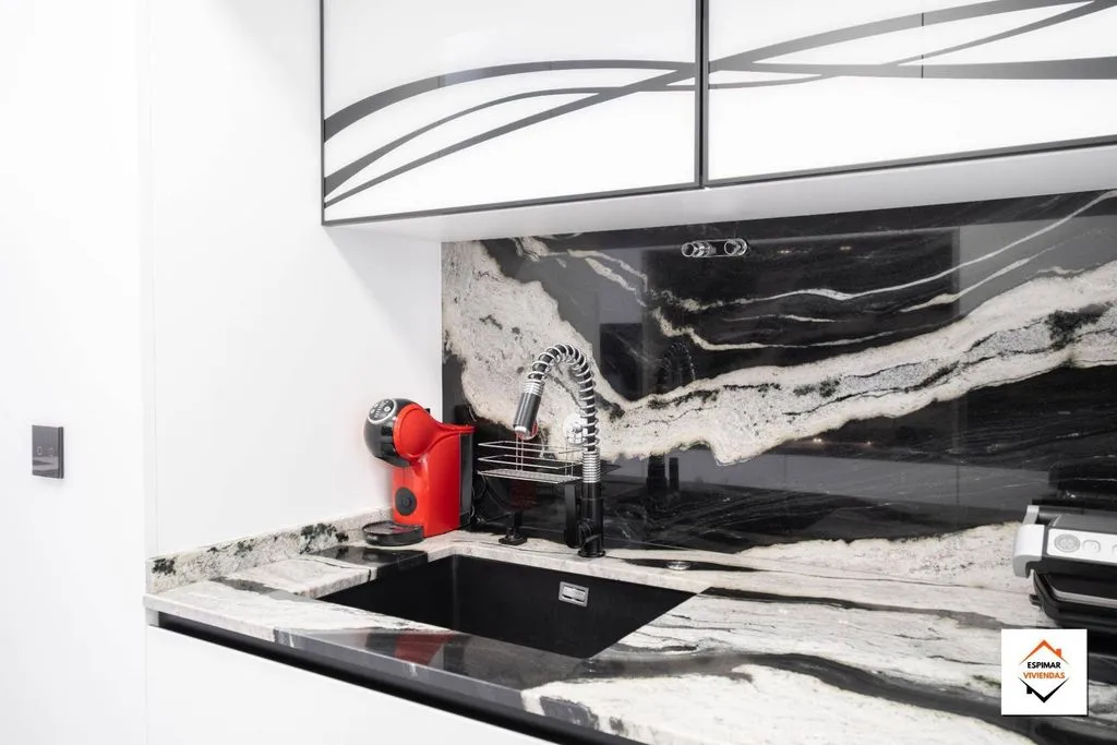 Kitchen - Luxury Apartment with Terrace in Zaragoza